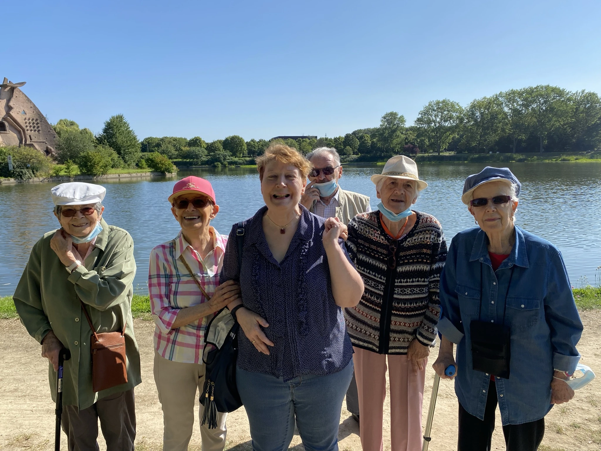 Sortie avec les résidents au bord d’un lac